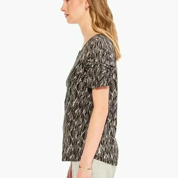 NZT SKETCHED LEAVES FLUTTER SLEEVE SPLIT NECK TEE L - Picture 3 of 7